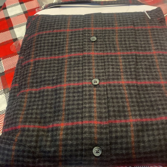 Crofts & Barrow XL black/ gray/ red check flannel, long sleeve shirt - Picture 5 of 8